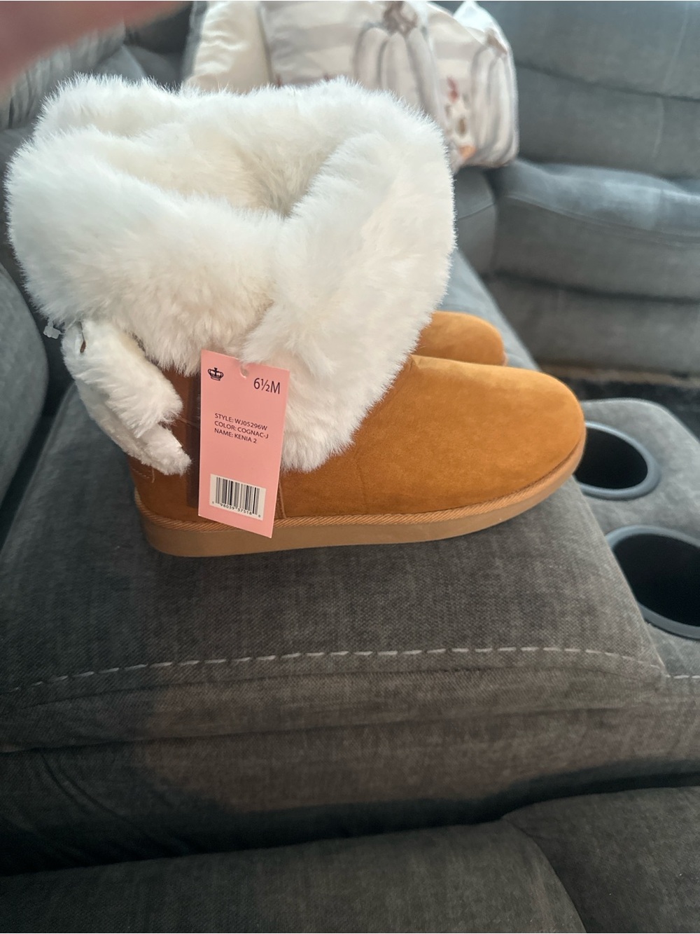 Juicy Couture Tan Suede-Look Faux Fur Cuff Heeled Boots new with tags
